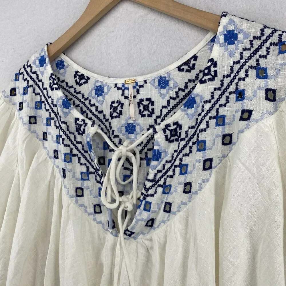 FREE PEOPLE Joni Top L Boho Embroidered Shirred Puff Sleeve Cropped White Blue